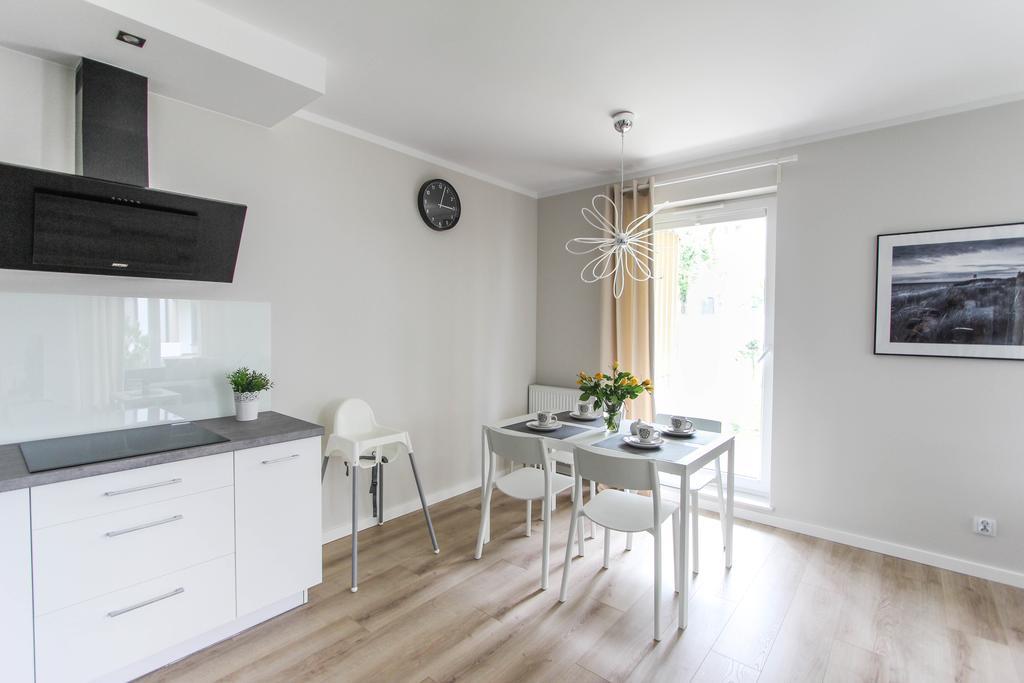 Rezydencja Apartamenty Ostrowski Ustronie Morskie Exteriör bild